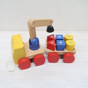 Wooden/Magnetic Crane Toy